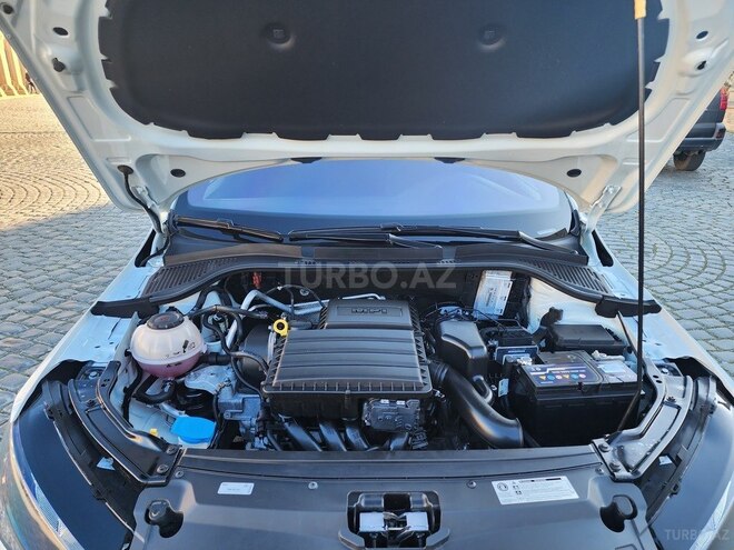 Skoda Rapid-12