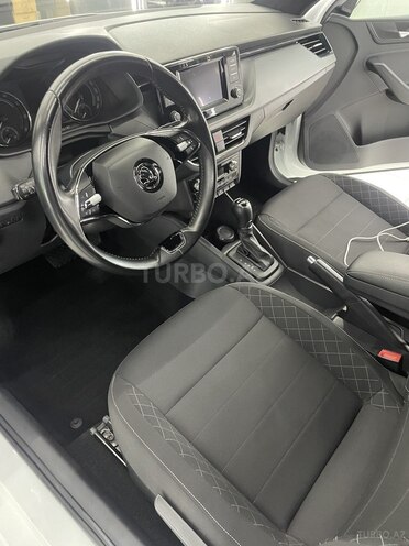 Skoda Rapid-14