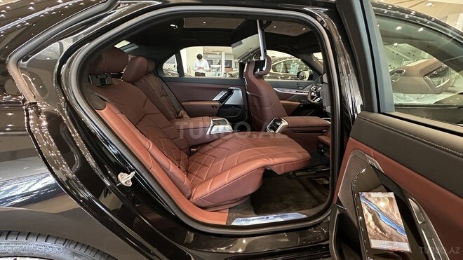 BMW i7 2023, 0 km - 0.0 l - Bakı