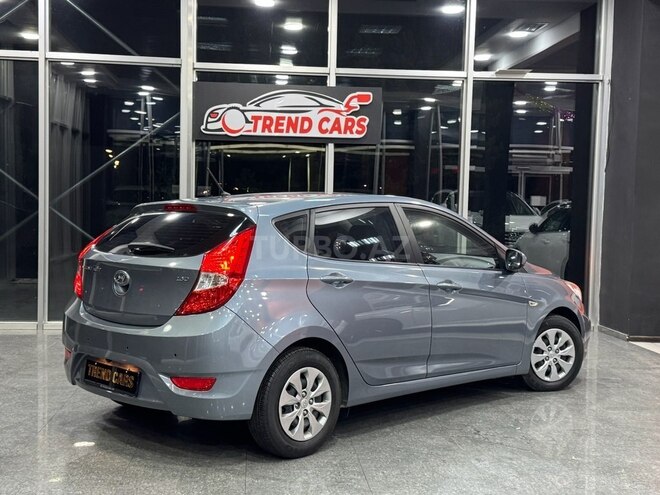 Hyundai Accent-6
