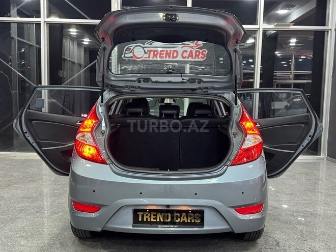 Hyundai Accent-8