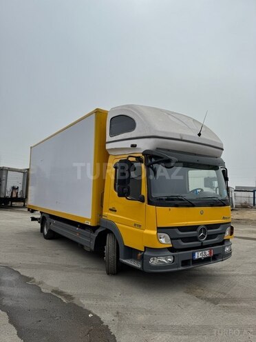 Mercedes Atego 818 2010, 585,000 km - 4.3 l - Bakı