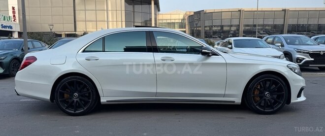 Mercedes S 63 AMG 2015, 157,000 km - 5.5 l - Bakı