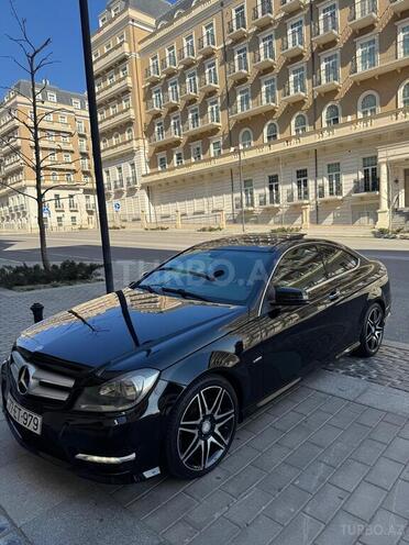 Mercedes C 250-1