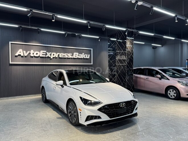 Hyundai Sonata-4