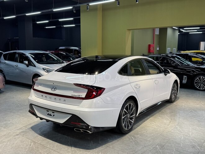 Hyundai Sonata-10