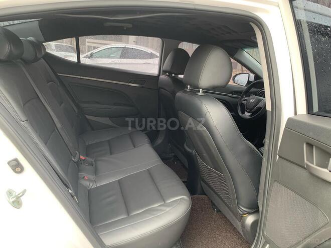 Hyundai Avante 2016, 120,800 km - 1.6 l - Bakı