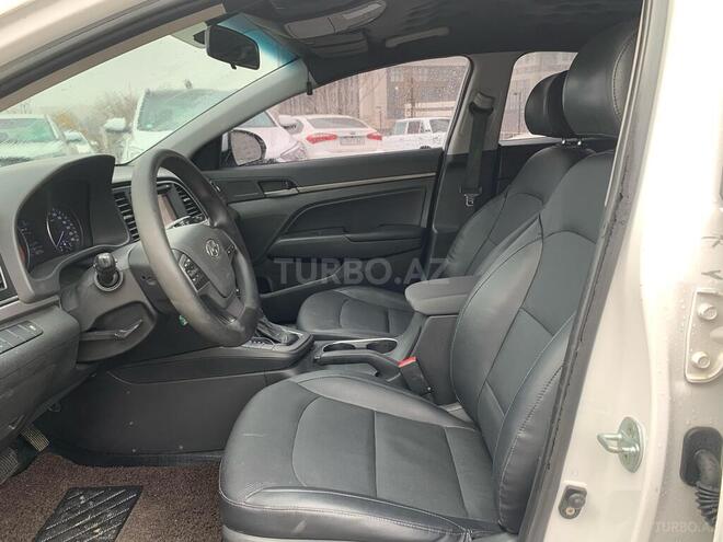 Hyundai Avante 2016, 120,800 km - 1.6 l - Bakı