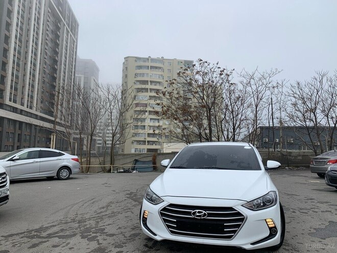Hyundai Avante 2016, 120,800 km - 1.6 l - Bakı