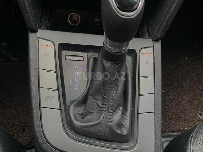 Hyundai Avante 2016, 120,800 km - 1.6 l - Bakı