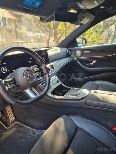 Mercedes E 300 e-8