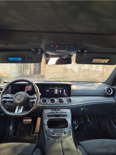 Mercedes E 300 e-7