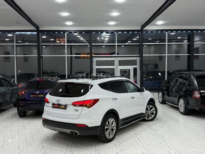 Hyundai Santa Fe-5