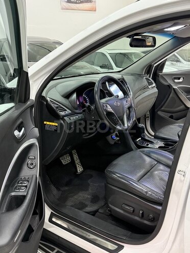 Hyundai Santa Fe-11