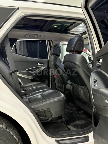 Hyundai Santa Fe-17