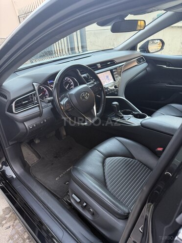Toyota Camry-10