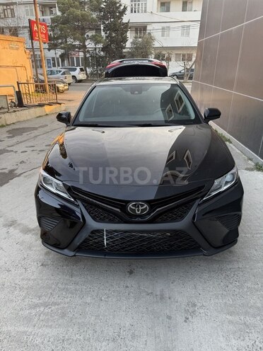Toyota Camry-1