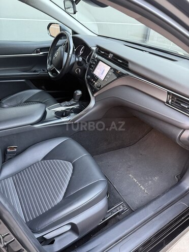Toyota Camry-6