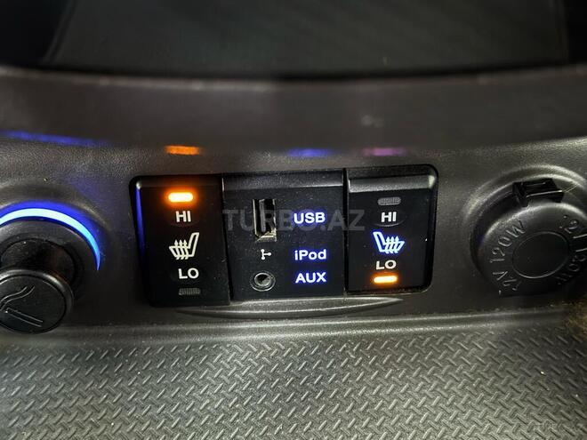 Hyundai Santa Fe-17
