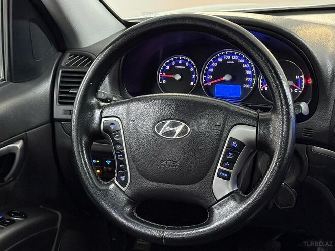Hyundai Santa Fe-20