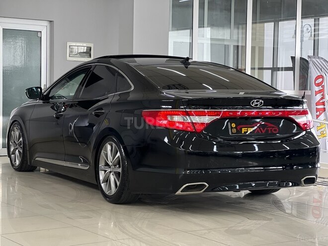 Hyundai Grandeur-6