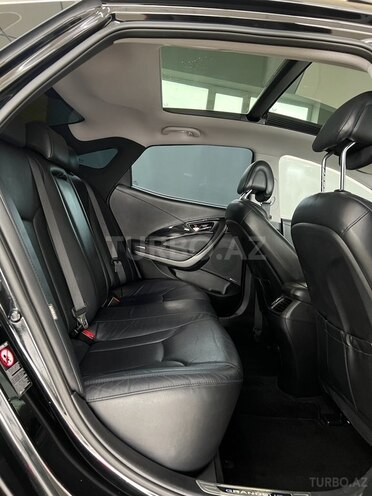 Hyundai Grandeur-15