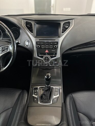 Hyundai Grandeur-18