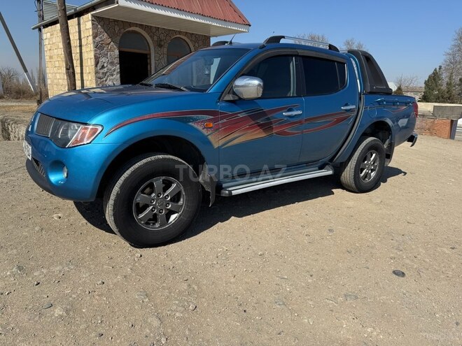 Mitsubishi L200-5