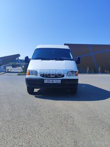 Ford Transit-1