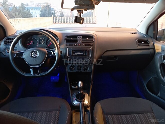Volkswagen Polo 2018, 103,000 km - 1.6 l - Bakı