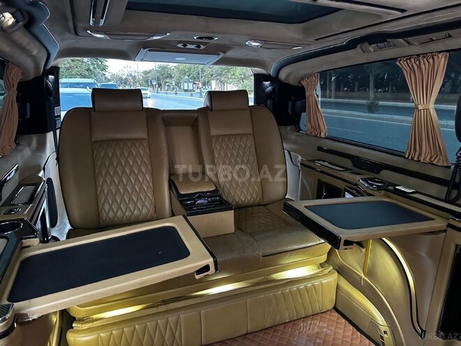Mercedes Viano-12