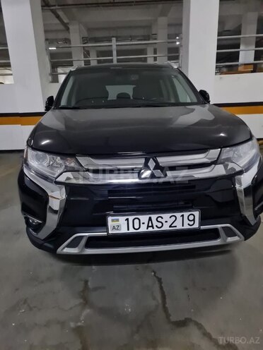 Mitsubishi Outlander 2019, 68,000 km - 2.4 l - Bakı