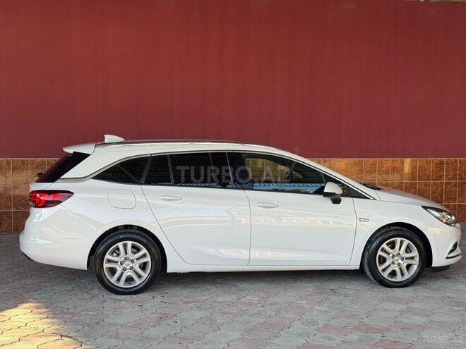 Opel Astra 2018, 138,000 km - 1.6 l - Ağdaş