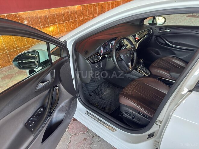 Opel Astra 2018, 138,000 km - 1.6 l - Ağdaş