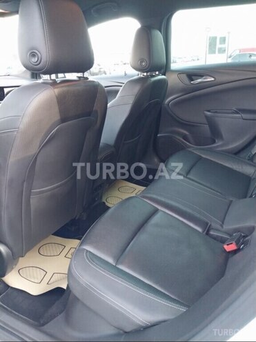 Opel Astra 2018, 138,000 km - 1.6 l - Ağdaş