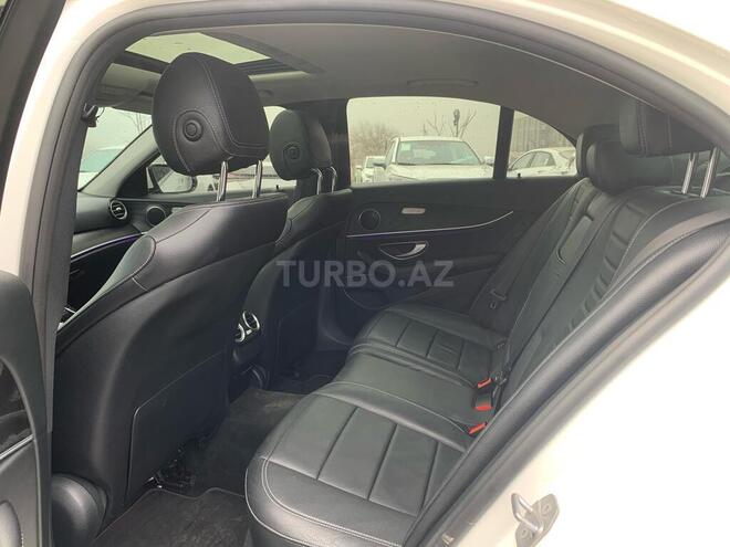 Mercedes E 220 d-13