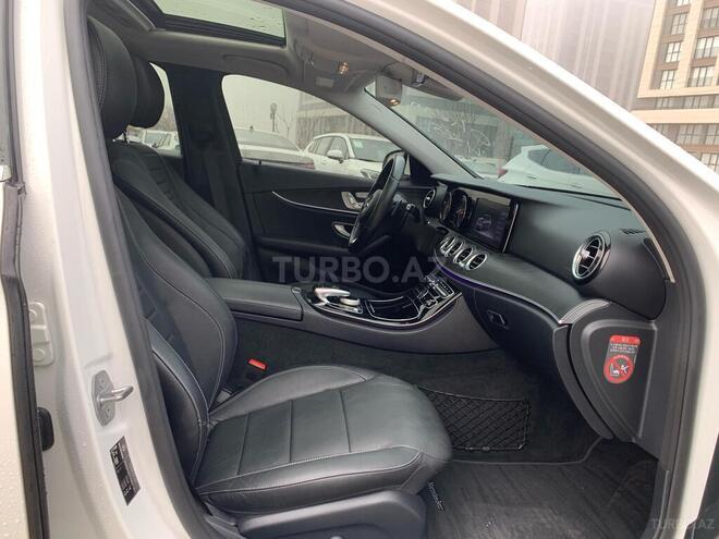 Mercedes E 220 d-15