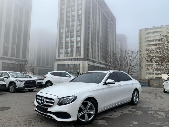 Mercedes E 220 d-1