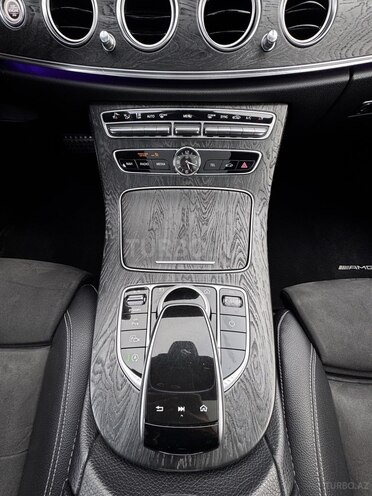 Mercedes E 200 d 2016, 241,000 km - 2.0 l - Bakı