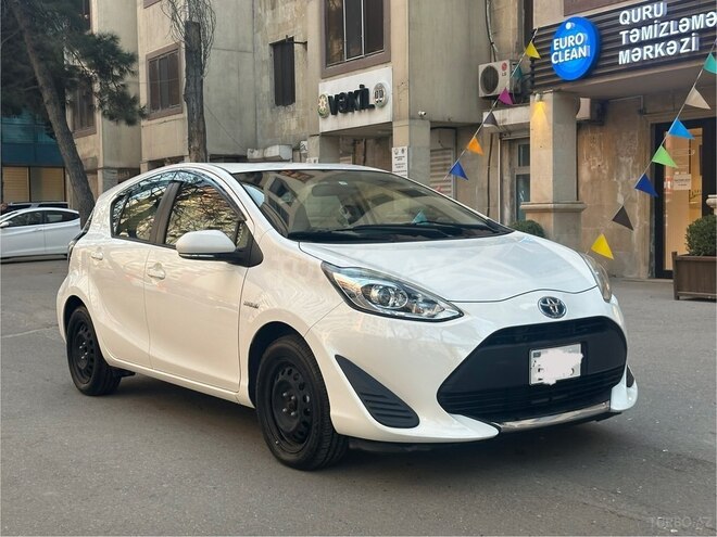 Toyota Aqua 2019, 122,000 km - 1.5 л - Bakı