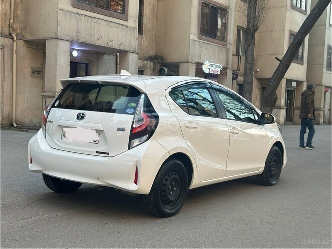 Toyota Aqua 2019, 122,000 km - 1.5 л - Bakı