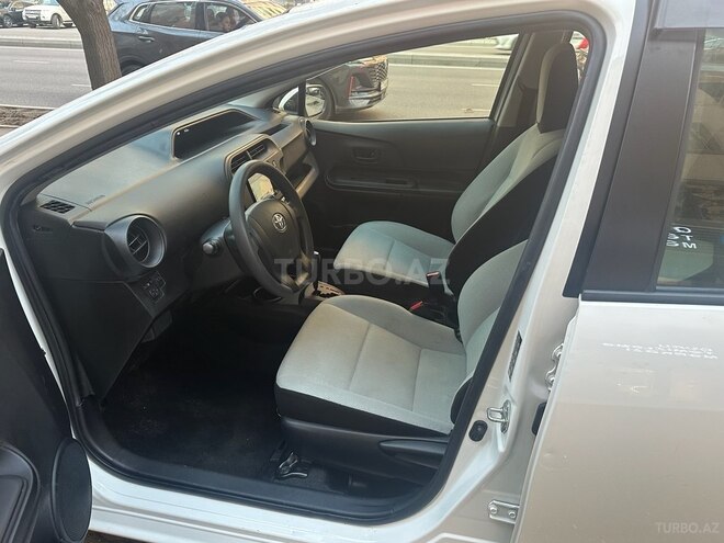 Toyota Aqua 2019, 122,000 km - 1.5 л - Bakı