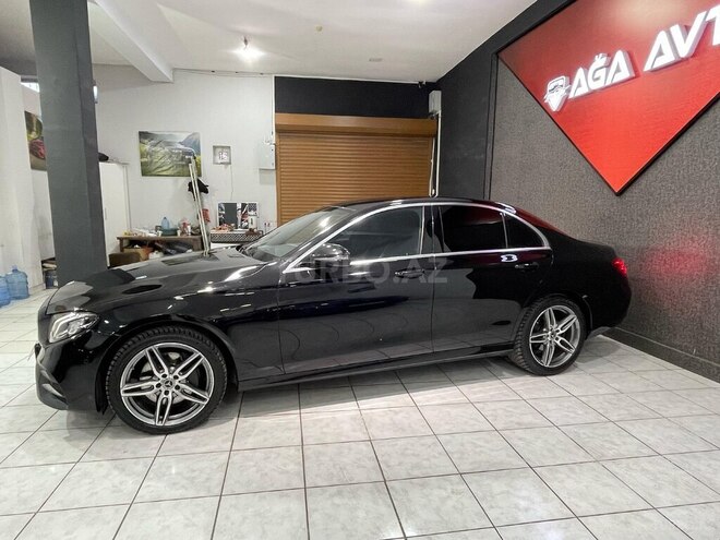 Mercedes E 200 4MATIC 2018, 149,500 km - 2.0 l - Sumqayıt