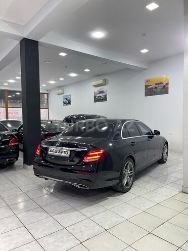 Mercedes E 200 4MATIC 2018, 149,500 km - 2.0 l - Sumqayıt