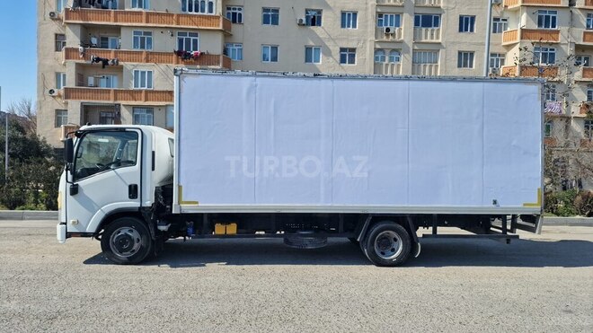 Isuzu  2014, 393,100 km - 5.2 l - Bakı
