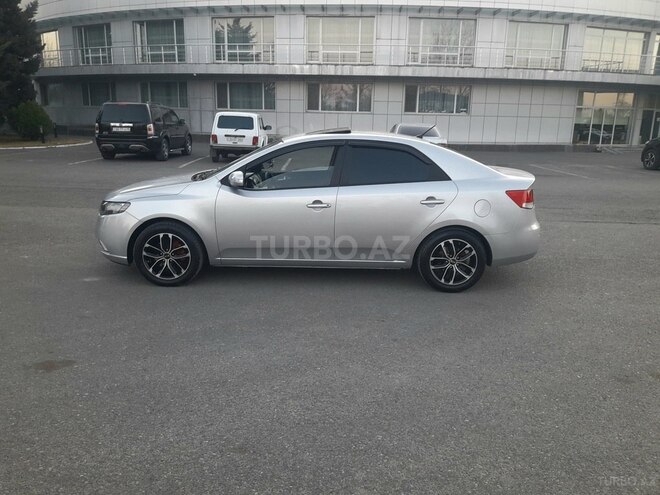 Kia Cerato-7
