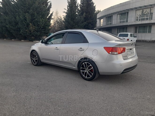 Kia Cerato-9