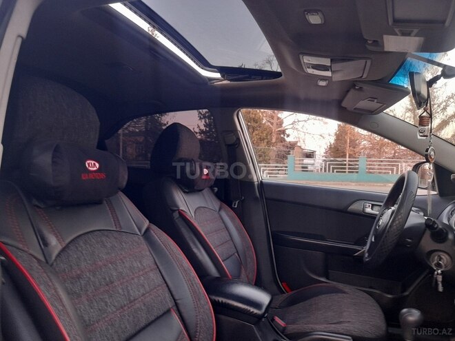 Kia Cerato-15