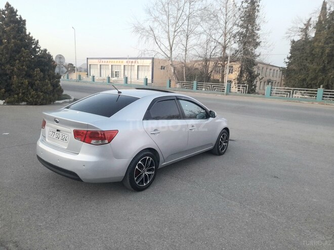Kia Cerato-12
