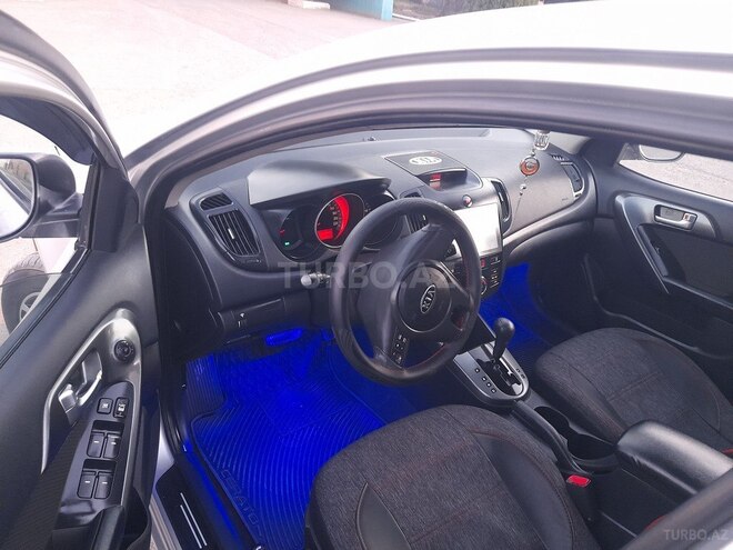 Kia Cerato-13